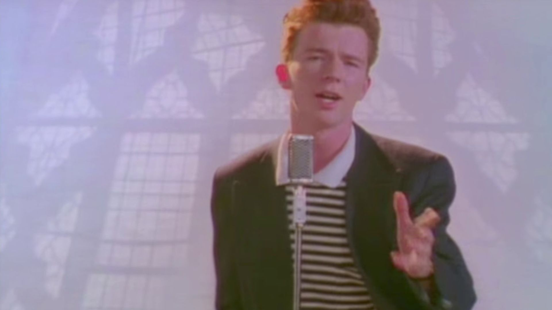 Rick Astley bereikt indrukwekkende mijlpaal met ‘Never Gonna Give You Up’