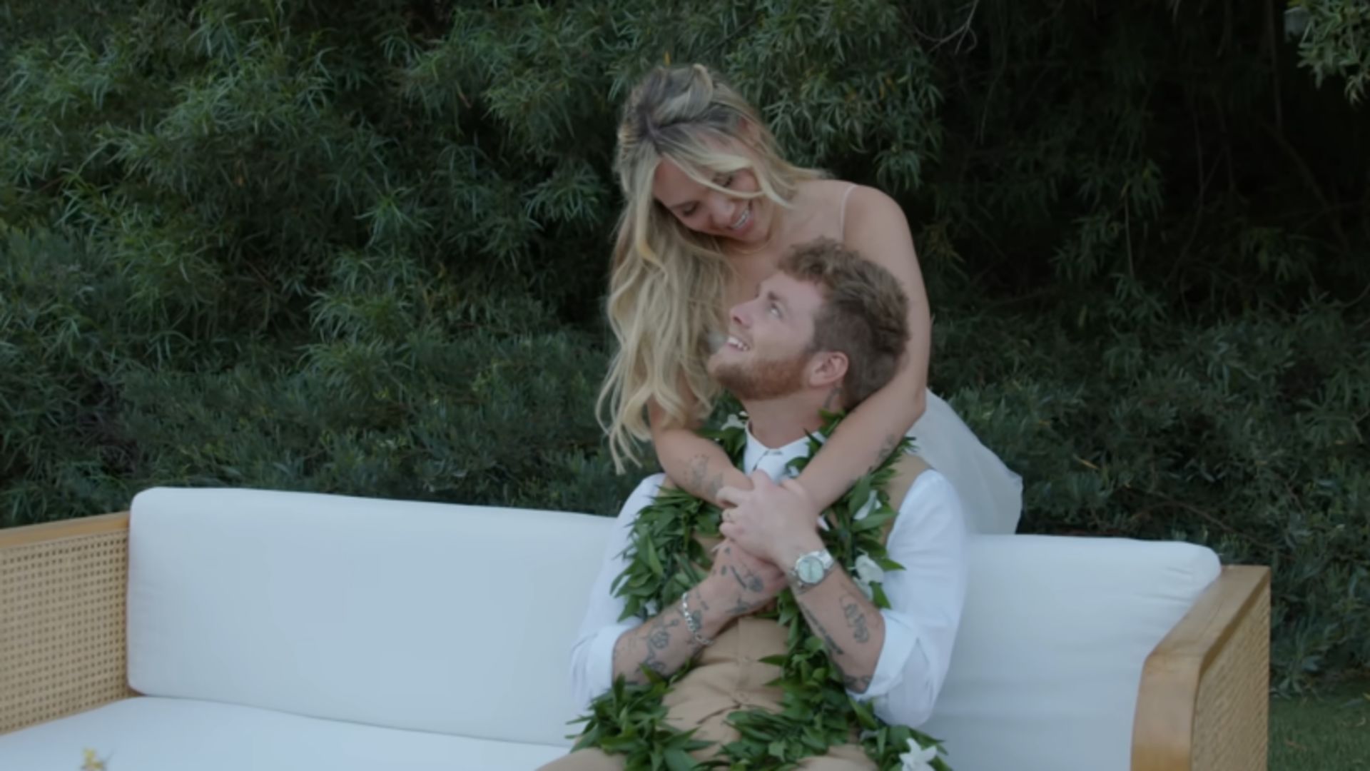 Van slapend in een auto tot wereldwijde nummer 1: het onwaarschijnlijke succes van Alex Warren